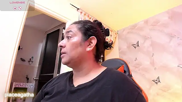 agathaxxx-69 online show from 10/10/25, 04:30