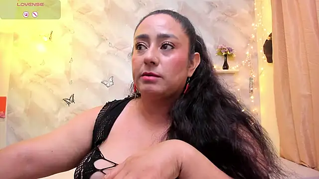 agathaxxx-69 online show from 11/09/25, 07:40