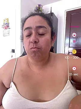 Snapshot of agathaxxx-69 chatting on 07/28/26, 03:21 agathaxxx-69 online show from 07/28/26, 03:21
