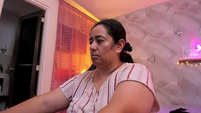 agathaxxx-69 online show from 09/27/25, 07:42