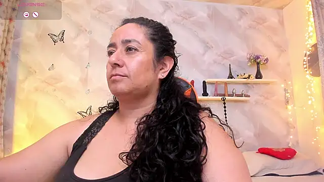 agathaxxx-69 online show from 11/02/25, 08:14