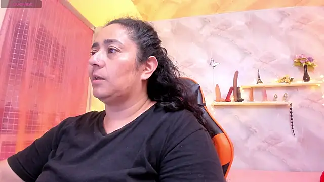 agathaxxx-69 online show from 11/16/25, 08:02