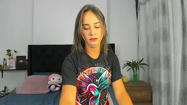 Snapshot of AndreaStivens chatting on 10/03/25, 09:00 AndreaStivens online show from 10/03/25, 09:00