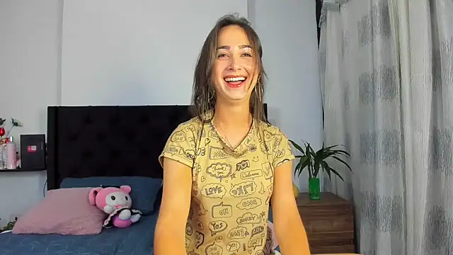 Snapshot of AndreaStivens chatting on 10/09/25, 10:49 AndreaStivens online show from 10/09/25, 10:49