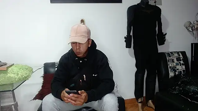 Black hot266 online show from 11/18/25, 09:29