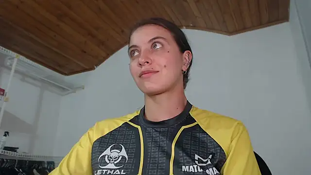 mariecam420 online show from 10/04/25, 02:35