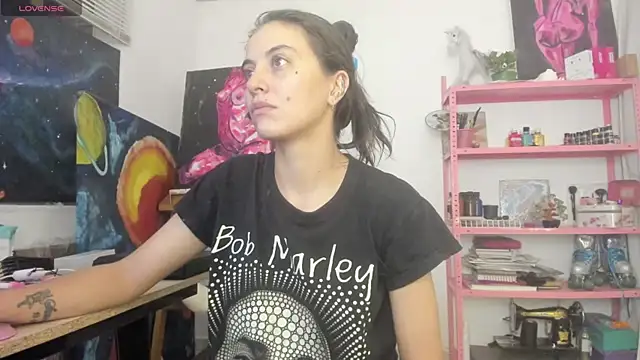 Snapshot of mariecam420 chatting on 03/19/26, 02:17 mariecam420 online show from 03/19/26, 02:17