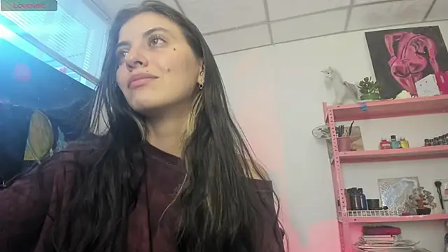 Snapshot of mariecam420 chatting on 03/21/26, 05:30 mariecam420 online show from 03/21/26, 05:30