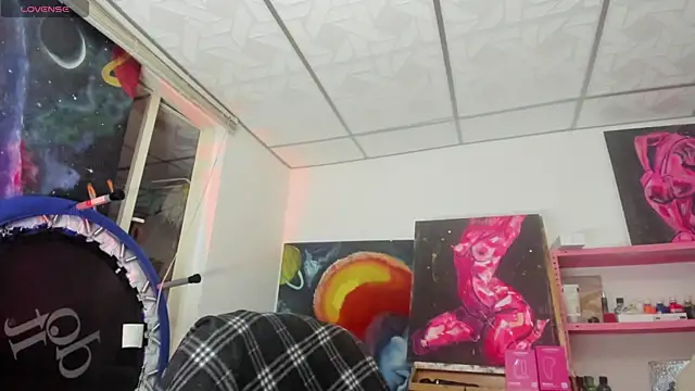 Snapshot of mariecam420 chatting on 03/03/26, 01:40 mariecam420 online show from 03/03/26, 01:40