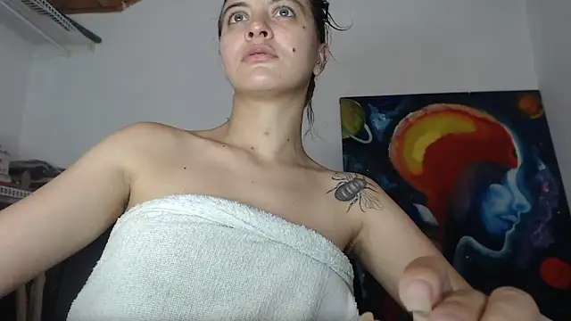 mariecam420 online show from 10/22/25, 04:50