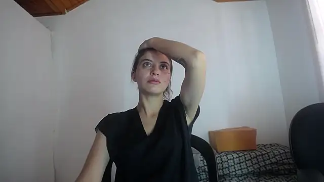 mariecam420 online show from 12/04/25, 03:33