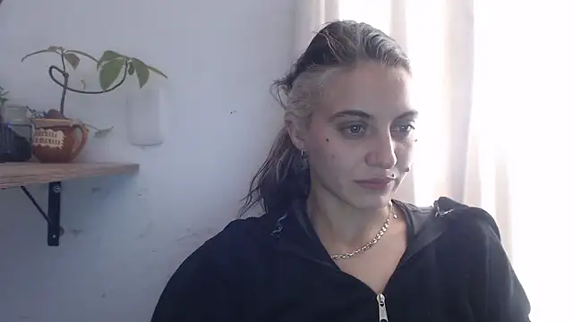 mariecam420 online show from 03/17/25, 08:40
