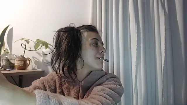 mariecam420 online show from 03/19/25, 02:05