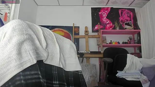 Snapshot of mariecam420 chatting on 02/19/26, 03:20 mariecam420 online show from 02/19/26, 03:20