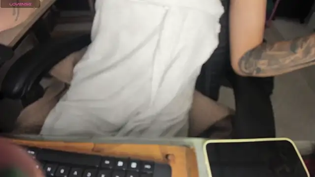 Snapshot of mariecam420 chatting on 04/02/26, 05:36 mariecam420 online show from 04/02/26, 05:36