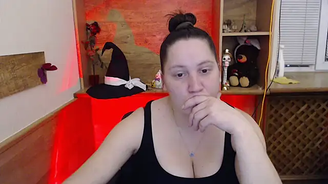 JosieJun  online show from 10/30/25, 07:55