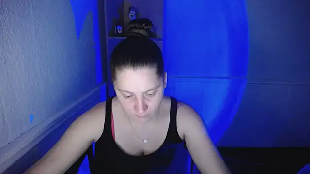 JosieJun  online show from 10/27/25, 06:09