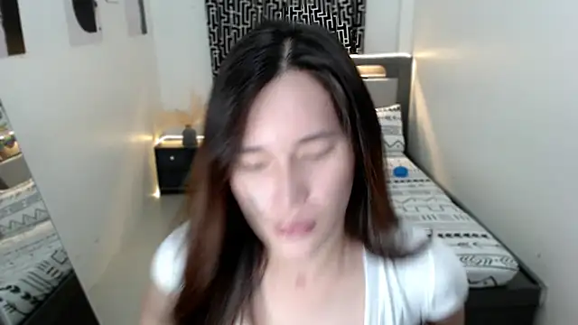 AmazingLuchie online show from 12/18/25, 06:07