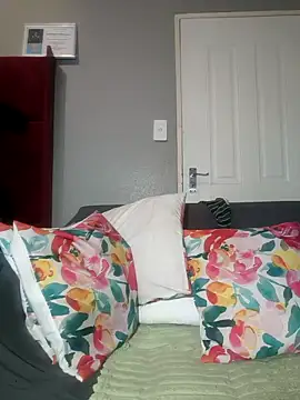 HoneyDropsX online show from 11/13/25, 03:32