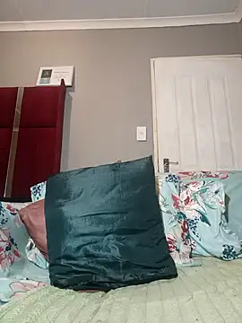 HoneyDropsX online show from 01/09/26, 12:17