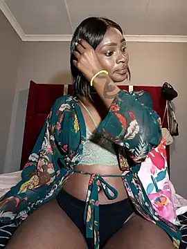 HoneyDropsX online show from 10/04/25, 02:24