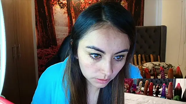 Snapshot of sofia23dirty chatting on 05/24/26, 05:24 sofia23dirty online show from 05/24/26, 05:24