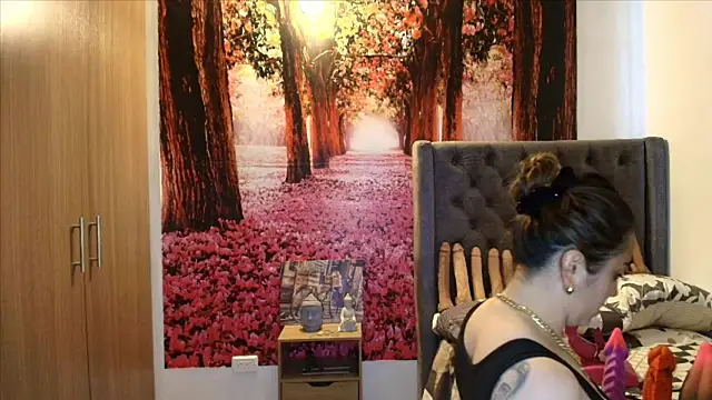 sofia23dirty online show from 12/17/25, 05:51