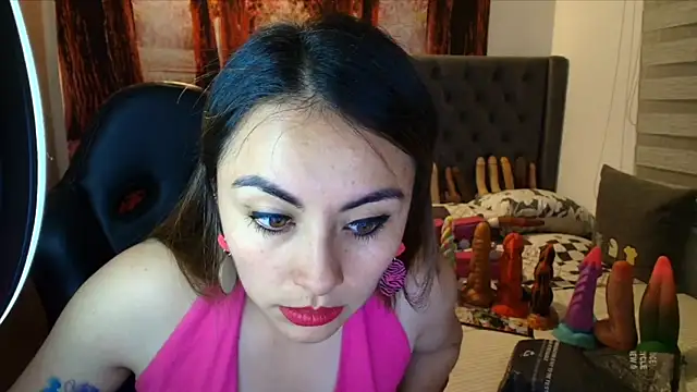 Snapshot of sofia23dirty chatting on 05/10/26, 11:39 sofia23dirty online show from 05/10/26, 11:39