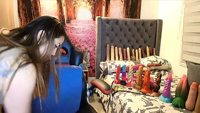 Snapshot of sofia23dirty chatting on 04/20/26, 11:17 sofia23dirty online show from 04/20/26, 11:17