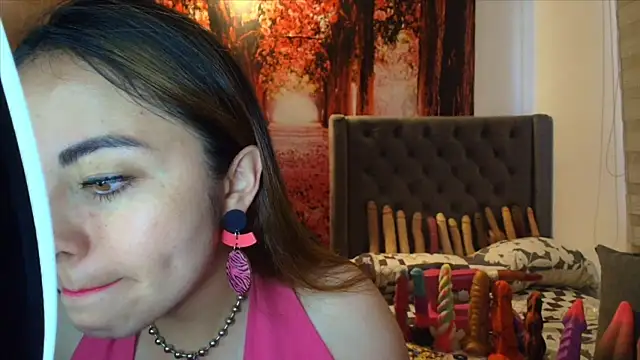 Snapshot of sofia23dirty chatting on 04/01/26, 04:26 sofia23dirty online show from 04/01/26, 04:26