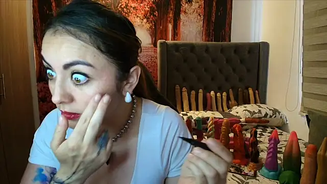 Snapshot of sofia23dirty chatting on 04/11/26, 05:49 sofia23dirty online show from 04/11/26, 05:49