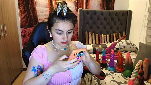 sofia23dirty online show from 11/27/25, 10:43