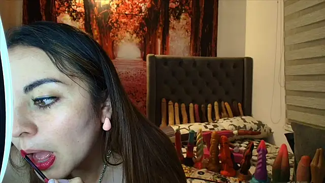 Snapshot of sofia23dirty chatting on 04/27/26, 11:03 sofia23dirty online show from 04/27/26, 11:03