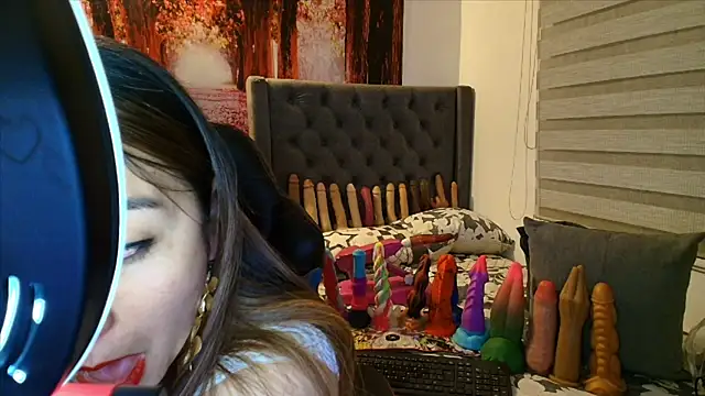 Snapshot of sofia23dirty chatting on 03/15/26, 11:12 sofia23dirty online show from 03/15/26, 11:12