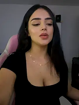 anniehart online show from 11/08/25, 03:21