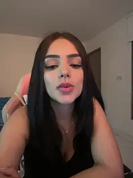 Snapshot of anniehart chatting on 02/03/26, 12:43 anniehart online show from 02/03/26, 12:43