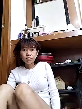 Little suzy5 online show from 05/18/26, 08:02