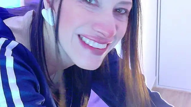 magali 19 online show from 11/29/25, 08:42