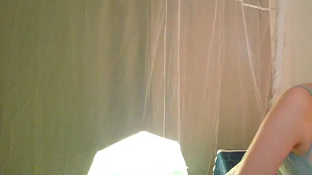 Snapshot of magali_19 chatting on 07/10/26, 01:16 magali 19 online show from 07/10/26, 01:16