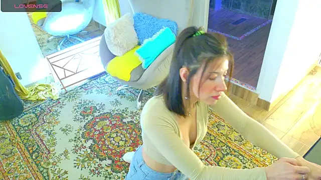 magali 19 online show from 10/12/25, 05:25