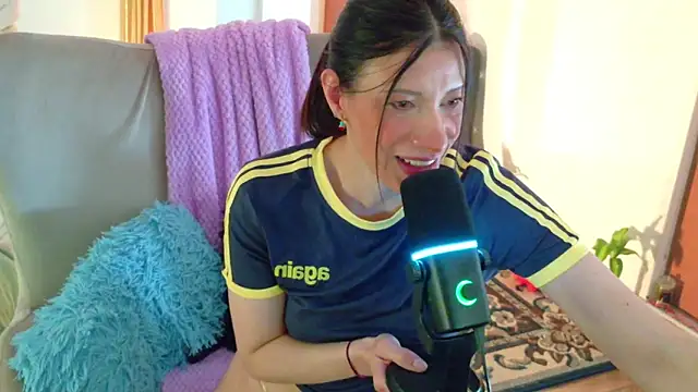 magali 19 online show from 05/30/26, 09:42