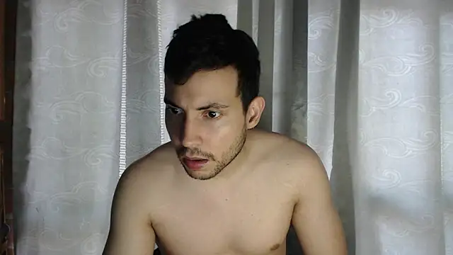 Snapshot of Armando_2002 chatting on 03/18/25, 04:50 Armando 2002 online show from 03/18/25, 04:50