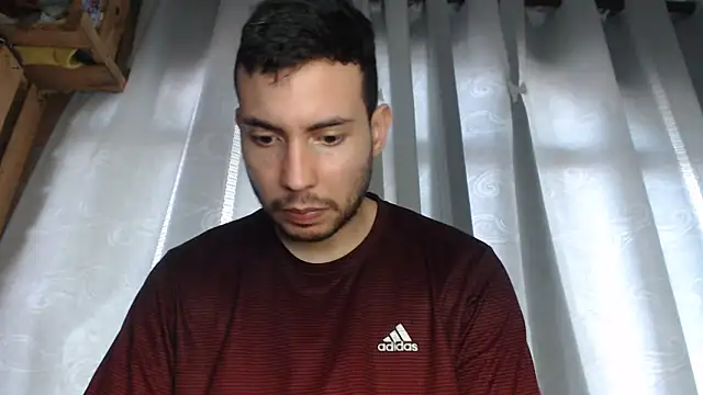 Snapshot of Armando_2002 chatting on 02/25/25, 06:55 Armando 2002 online show from 02/25/25, 06:55