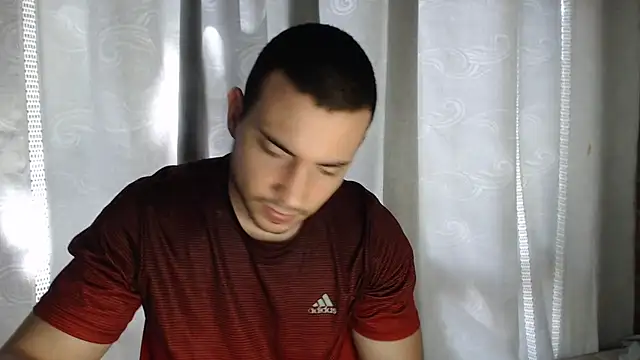 Snapshot of Armando_2002 chatting on 10/29/25, 06:07 Armando 2002 online show from 10/29/25, 06:07