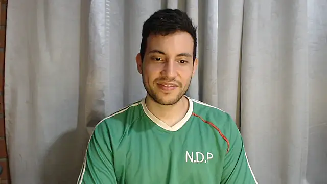 Snapshot of Armando_2002 chatting on 03/16/25, 05:03 Armando 2002 online show from 03/16/25, 05:03