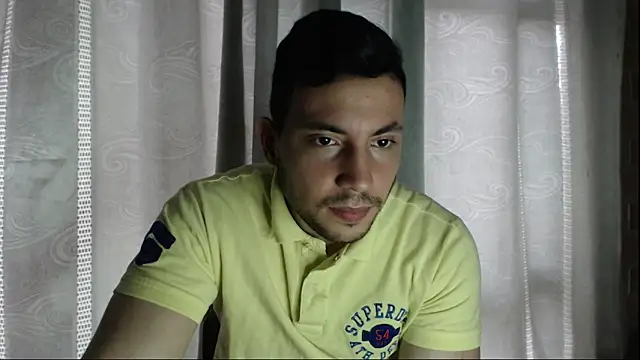 Snapshot of Armando_2002 chatting on 09/17/25, 05:59 Armando 2002 online show from 09/17/25, 05:59