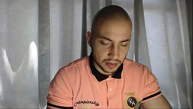 Snapshot of Armando_2002 chatting on 09/20/25, 05:51 Armando 2002 online show from 09/20/25, 05:51