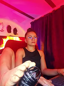 MistressSlut1 online show from 01/11/26, 10:00