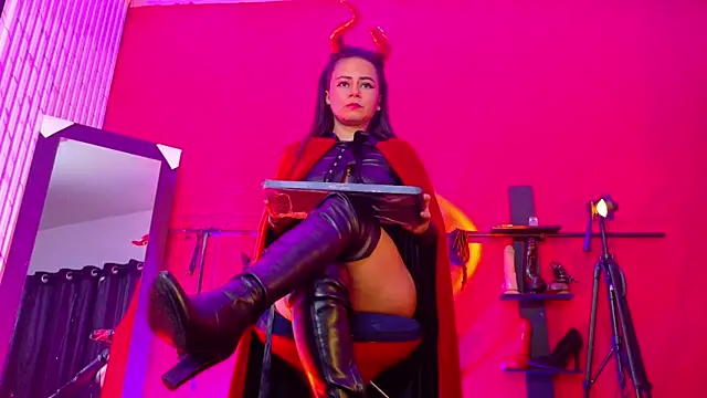 MistressSlut1 online show from 11/08/25, 03:15