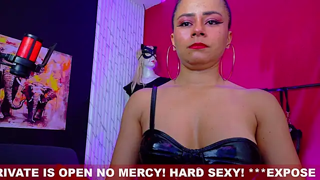 Snapshot of MistressSlut1 chatting on 10/01/25, 11:14 MistressSlut1 online show from 10/01/25, 11:14